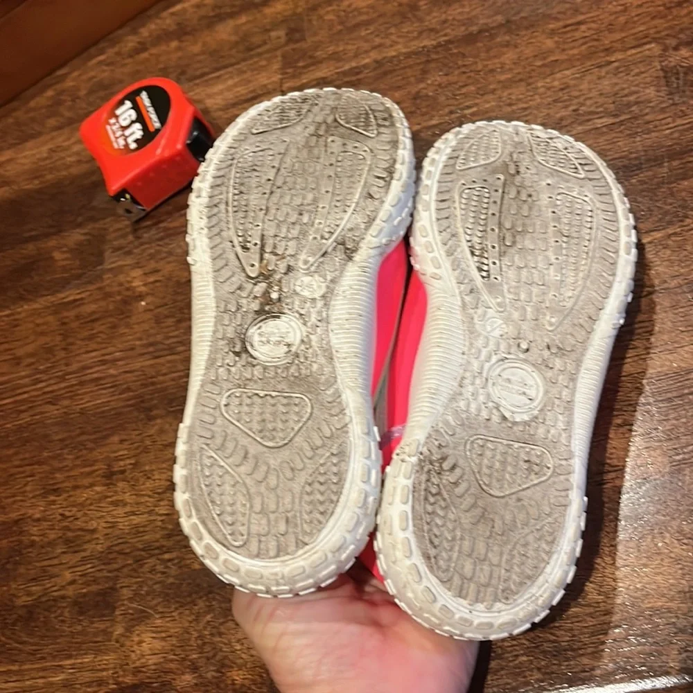 Water shoes